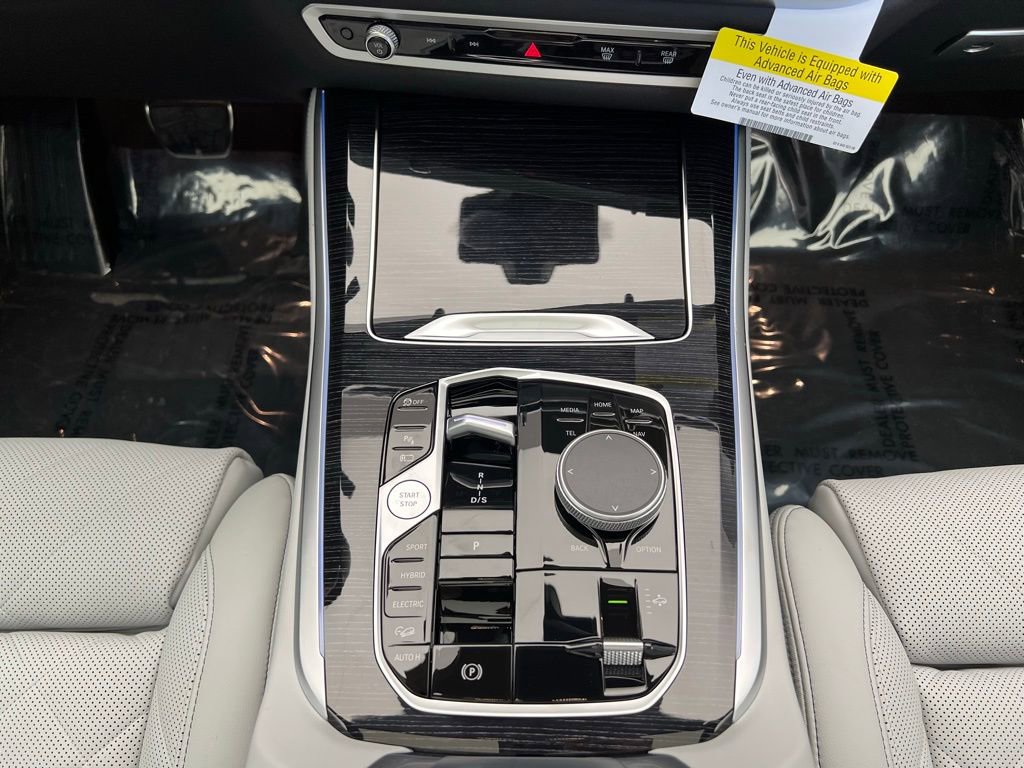New 2026 BMW X5 xDrive50e w/ M Sport Package image 11