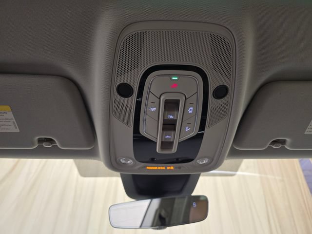 Used 2025 Audi Q8 Premium AWD/4WD image 24