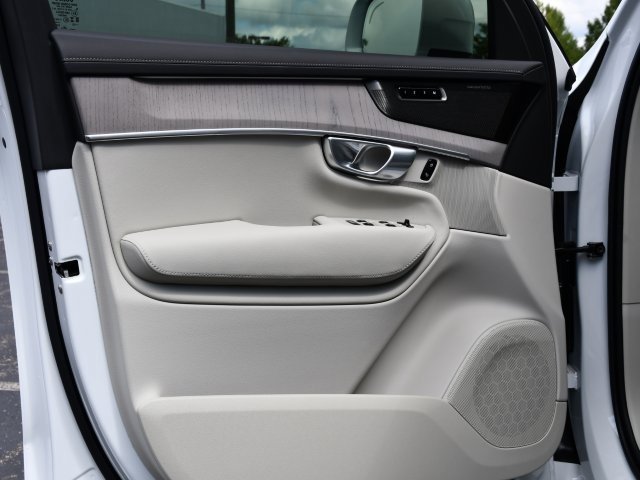 New 2026 Volvo XC90 T8 Ultra image 10