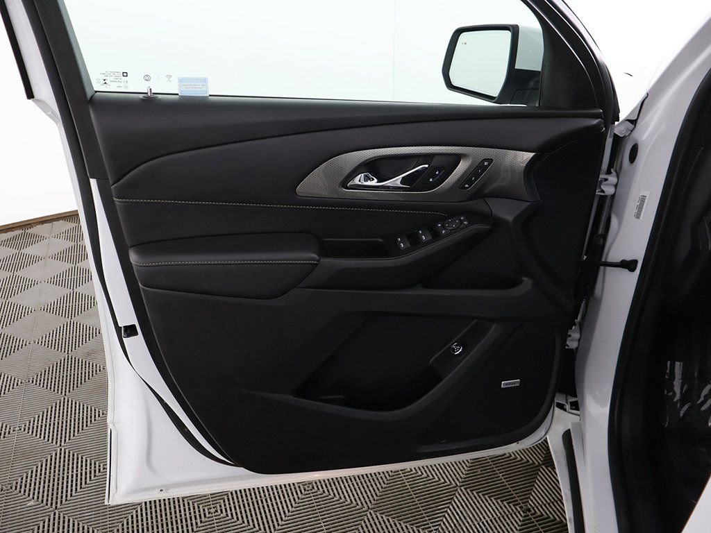 Used 2023 Chevrolet Traverse Premier AWD/4WD image 27