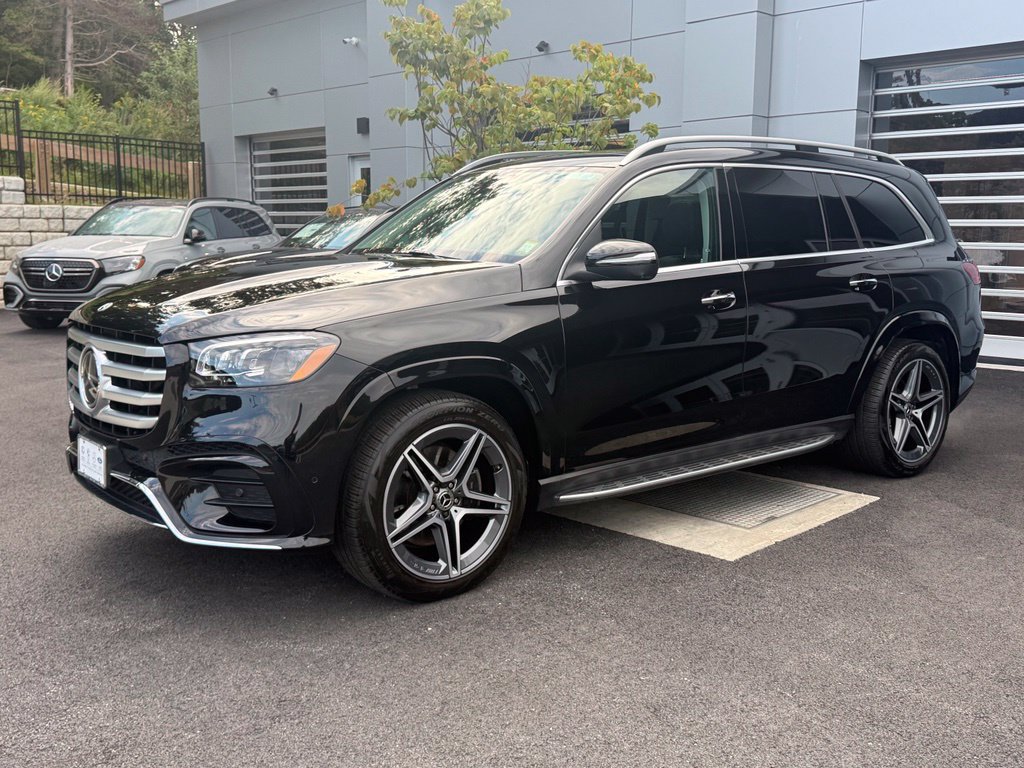 Certified 2026 Mercedes-Benz GLS 450 4MATIC image 3