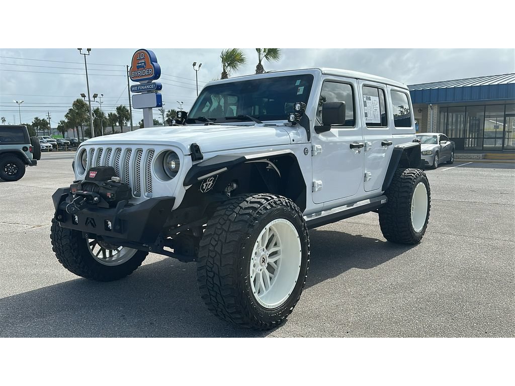 Used 2021 Jeep Wrangler Unlimited Sahara AWD/4WD image 2