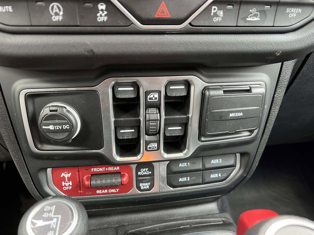 Used 2025 Jeep Wrangler Rubicon w/ XTREMEE 35" Tire Package image 23