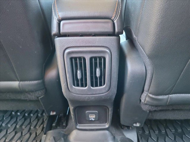 Used 2020 Jeep Compass Latitude AWD/4WD image 16