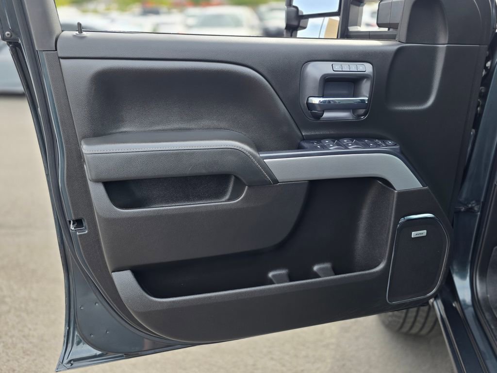 Used 2019 Chevrolet Silverado 2500 LTZ w/ Duramax Plus Package image 21