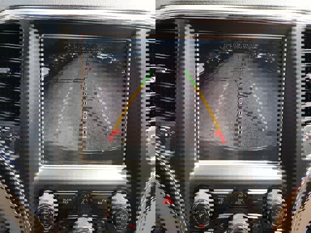 Used 2015 Jeep Grand Cherokee Limited image 24