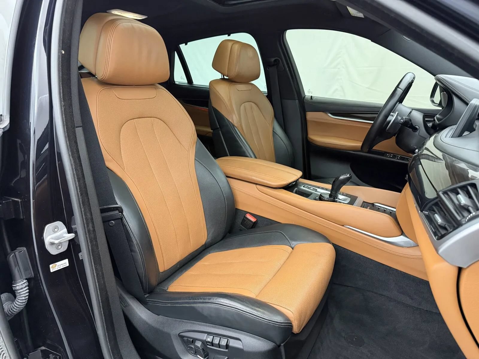 Used 2015 BMW X6 xDrive50i AWD/4WD image 36