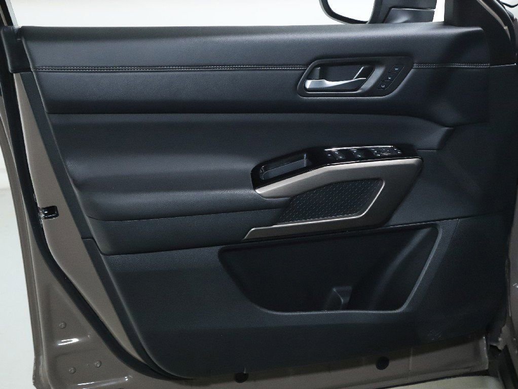 Certified 2024 Nissan Pathfinder Platinum w/ Cargo Package image 19