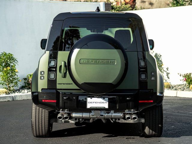 New 2026 Land Rover Defender 110 X-Dynamic SE image 8