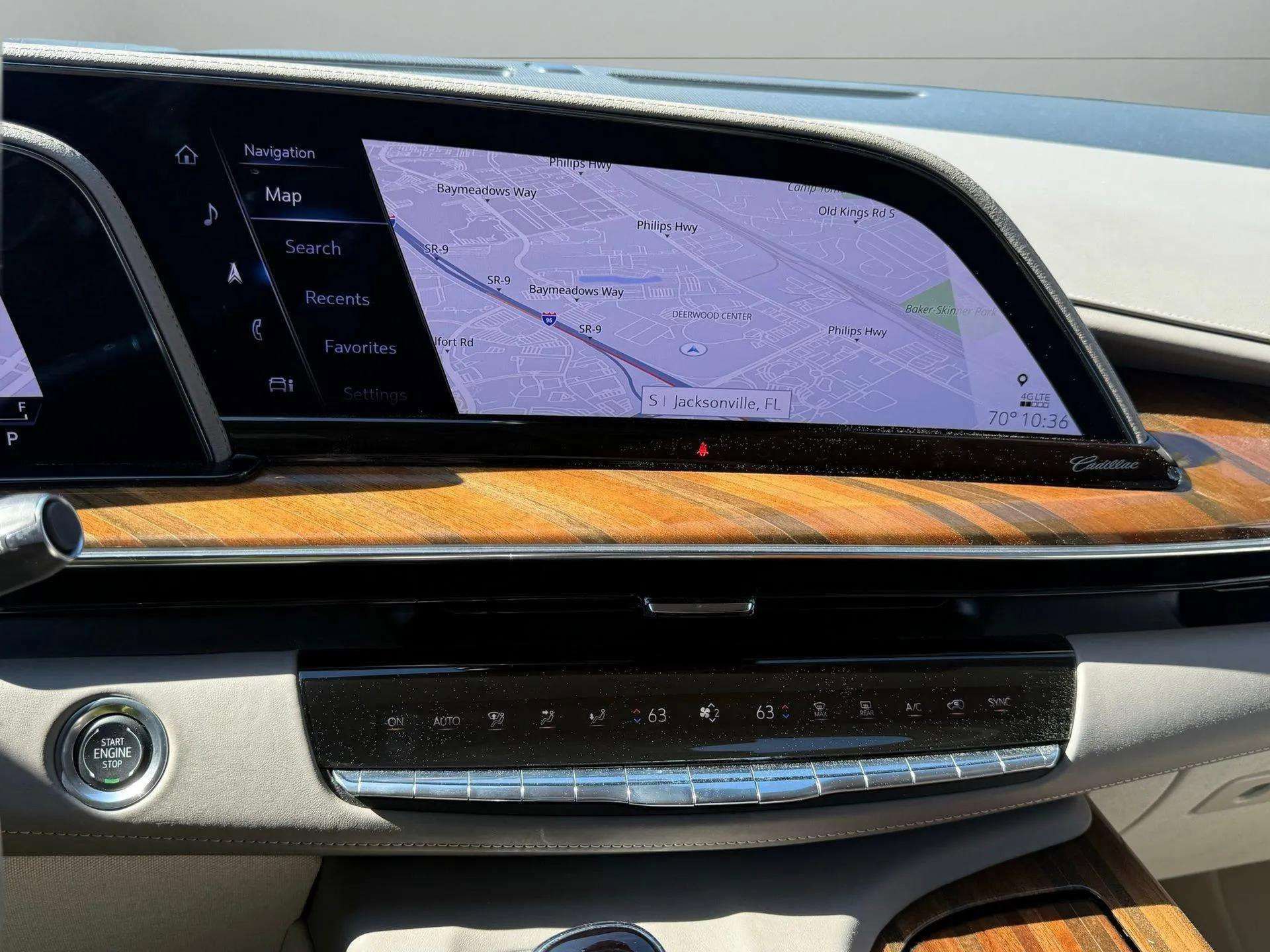 Used 2024 Cadillac Escalade ESV Sport Platinum w/ Heavy-Duty Trailer Package image 40