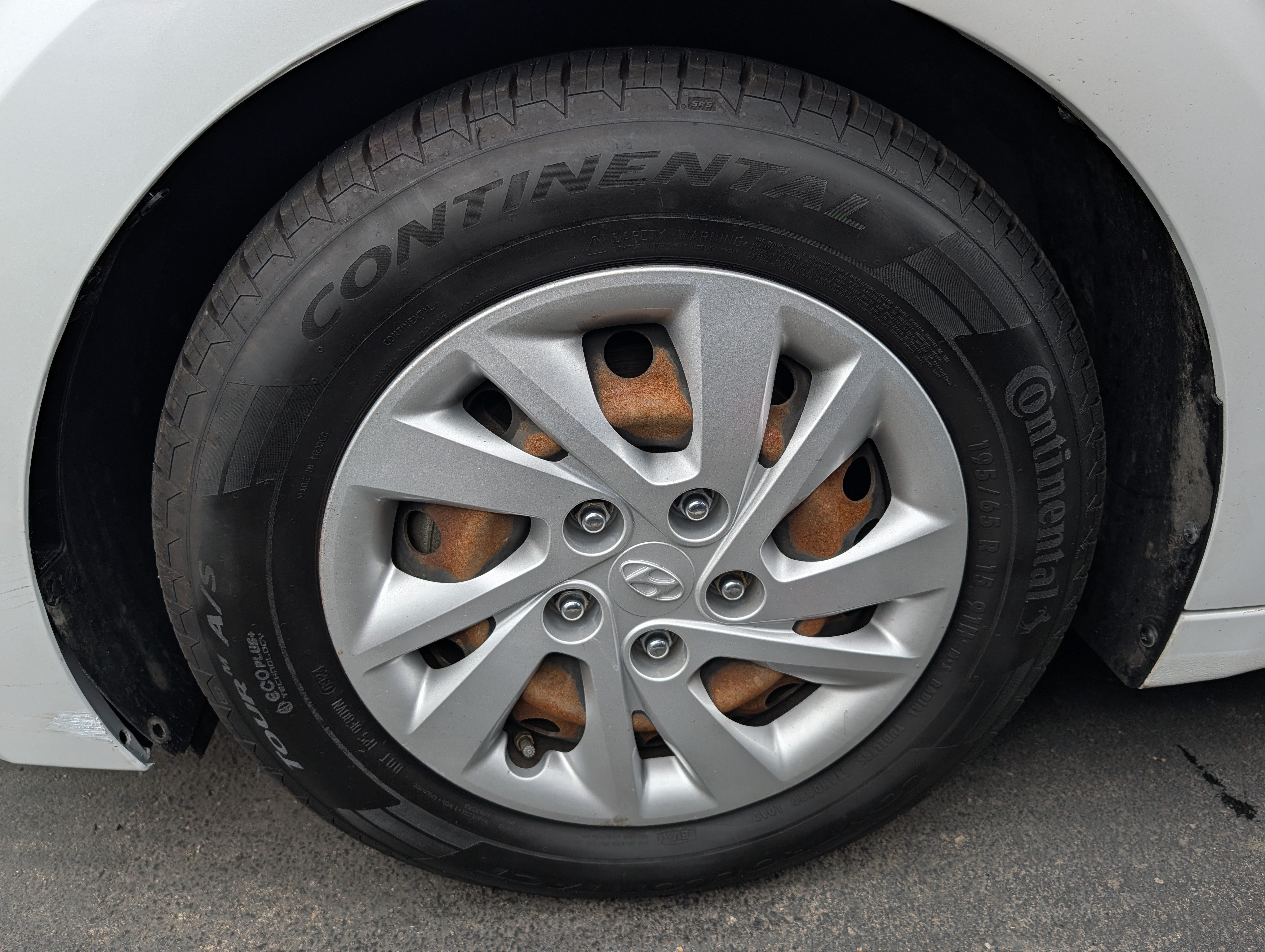 Used 2017 Hyundai Elantra SE FWD image 15