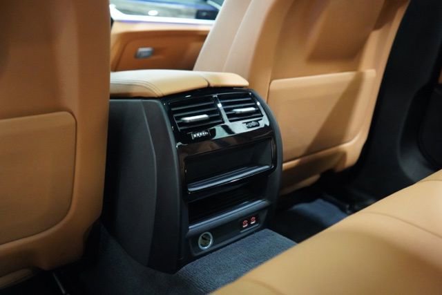 Used 2023 BMW 540i xDrive w/ M Sport Package image 30