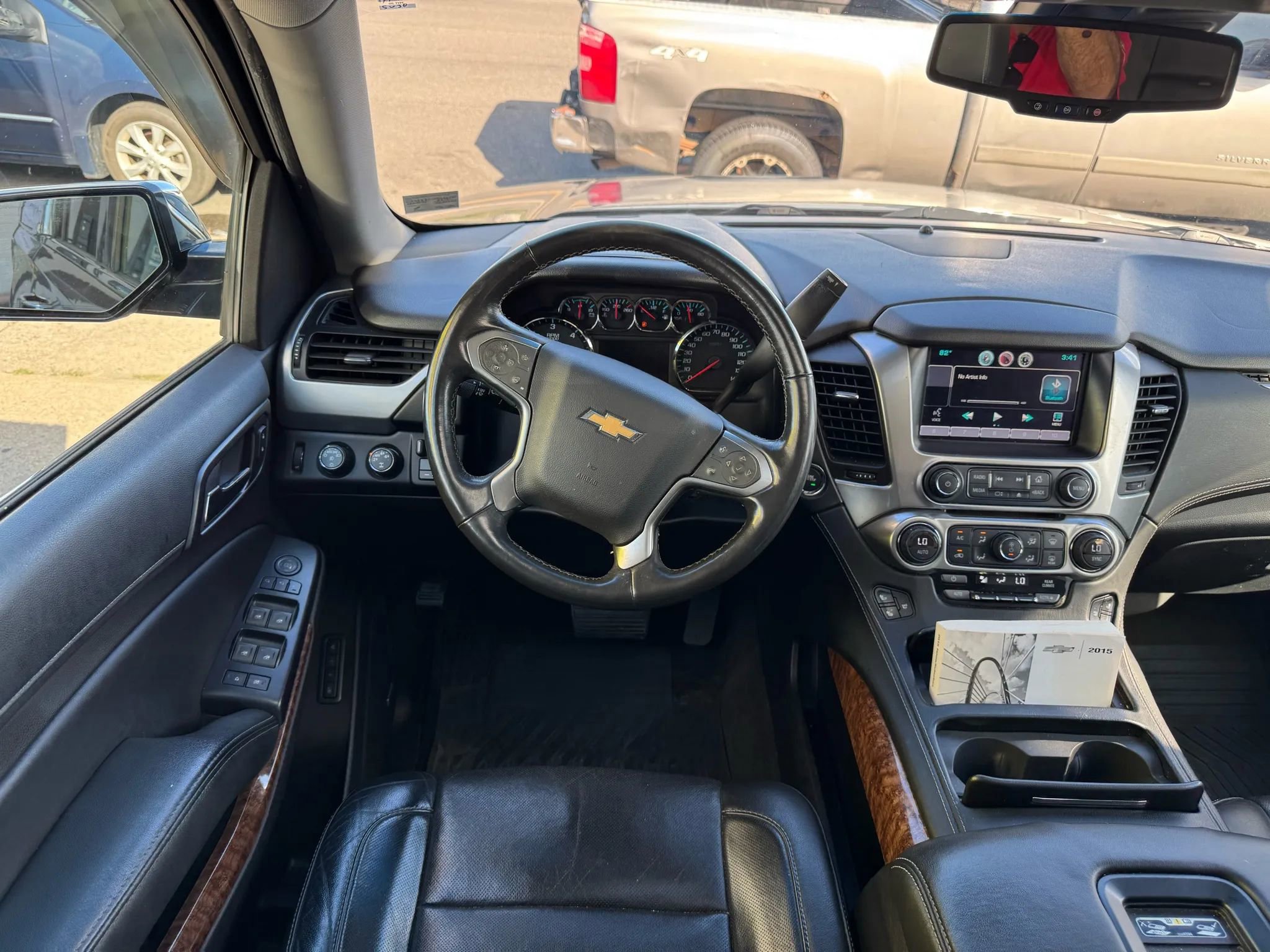 Used 2015 Chevrolet Suburban LTZ image 29