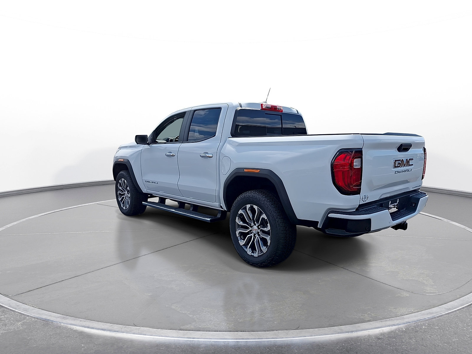 New 2026 GMC Canyon Denali AWD/4WD image 6
