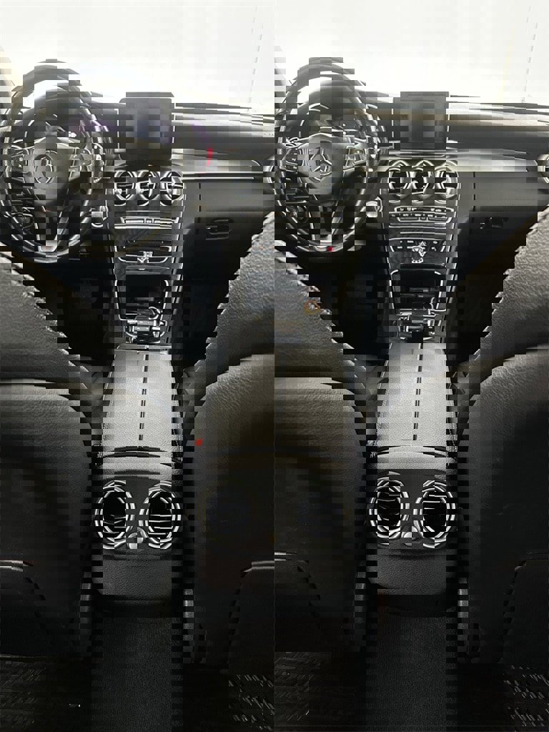 Used 2015 Mercedes-Benz C 300 4MATIC Sedan image 23