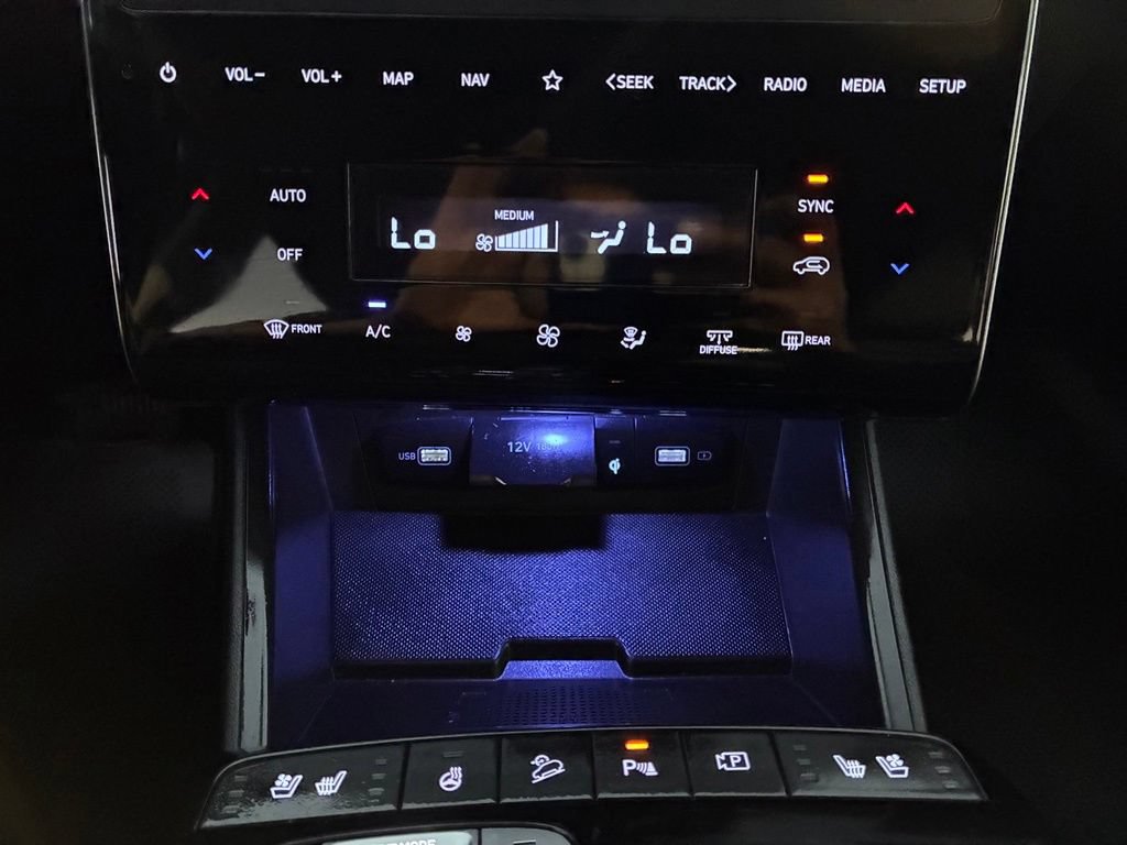 Certified 2024 Hyundai Tucson Limited AWD/4WD image 41