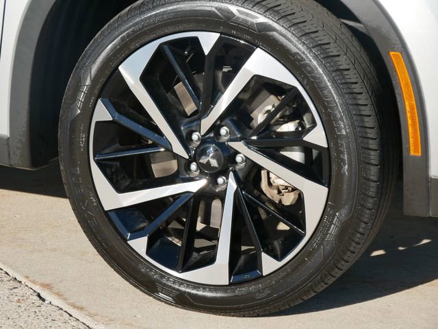 Used 2023 Mitsubishi Outlander SE image 9