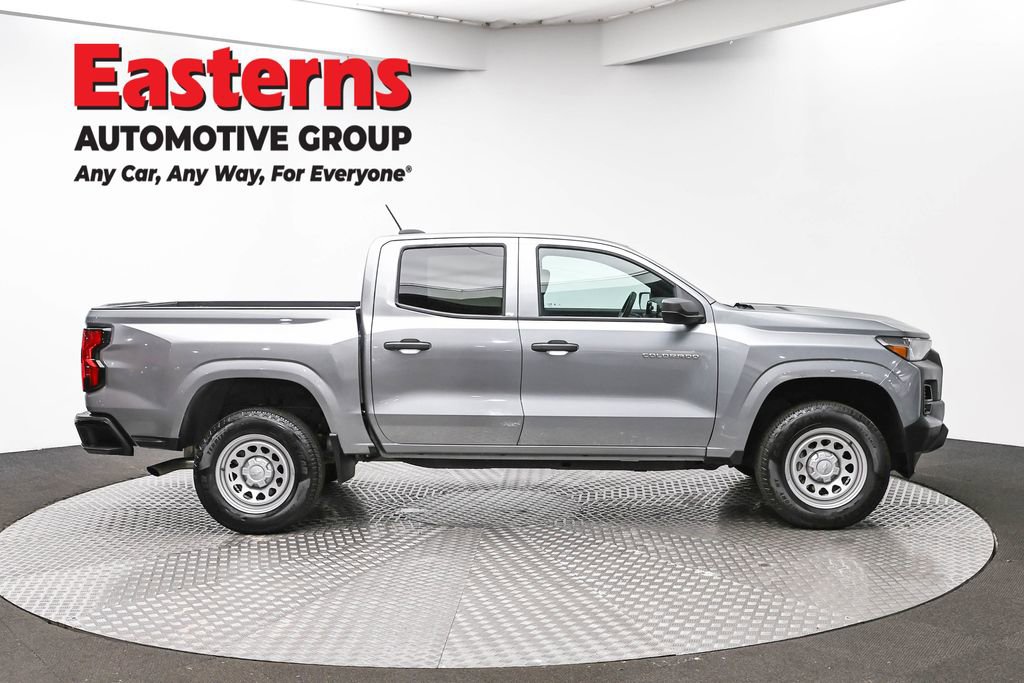 Used 2024 Chevrolet Colorado W/T image 4