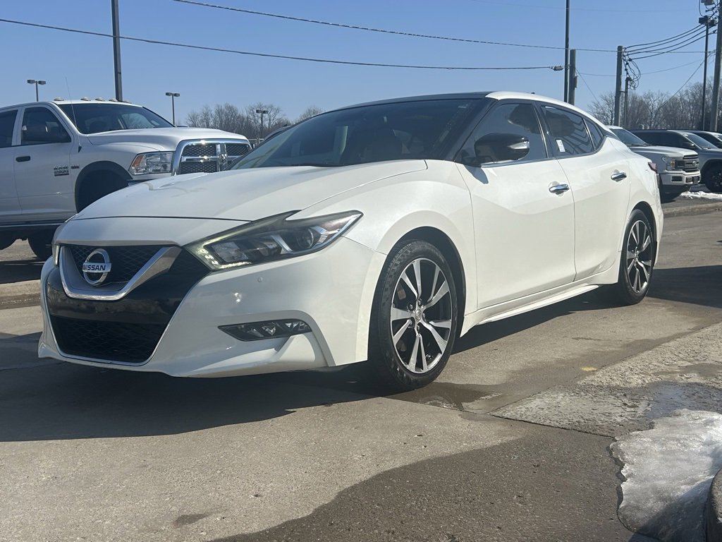 Used 2017 Nissan Maxima Platinum image 2