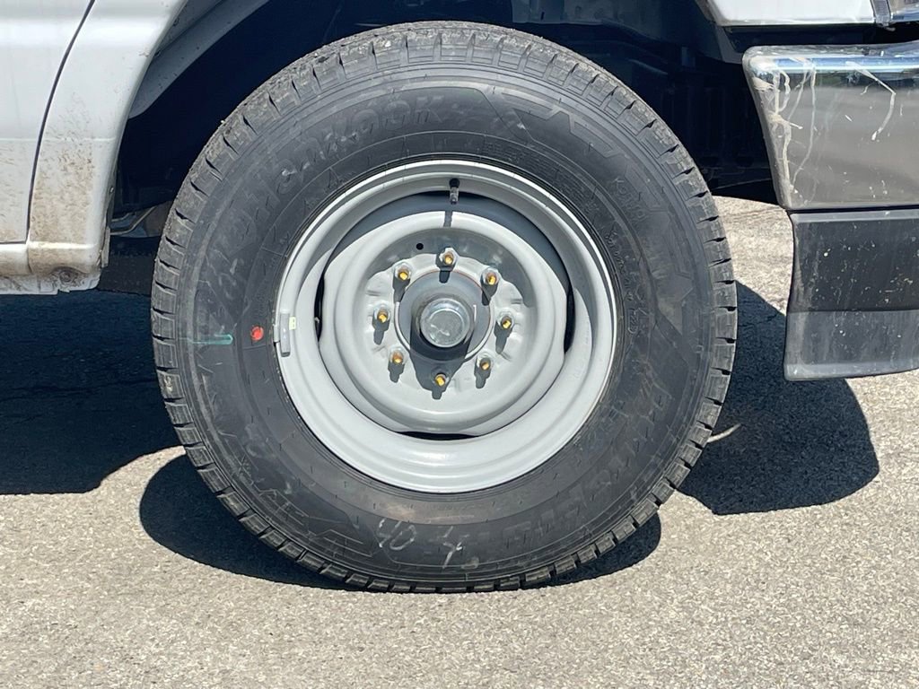 New 2026 Ford E-350 and Econoline 350 Super Duty w/ Power Equipment Group image 9