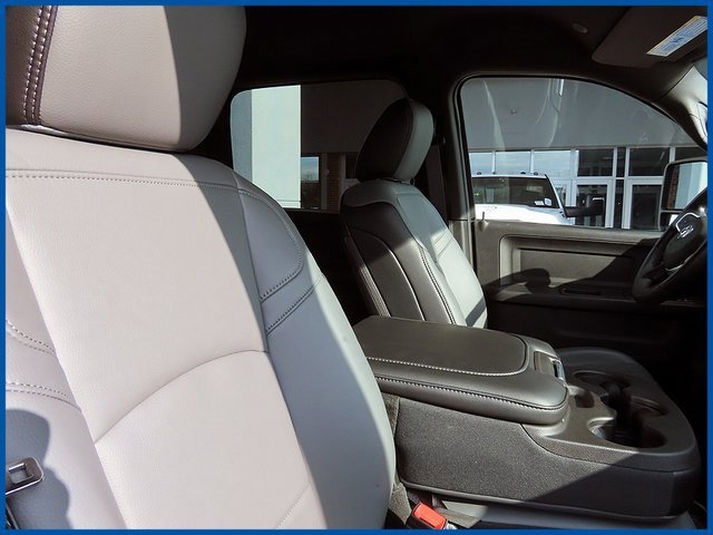 New 2025 RAM 3500 Tradesman image 9