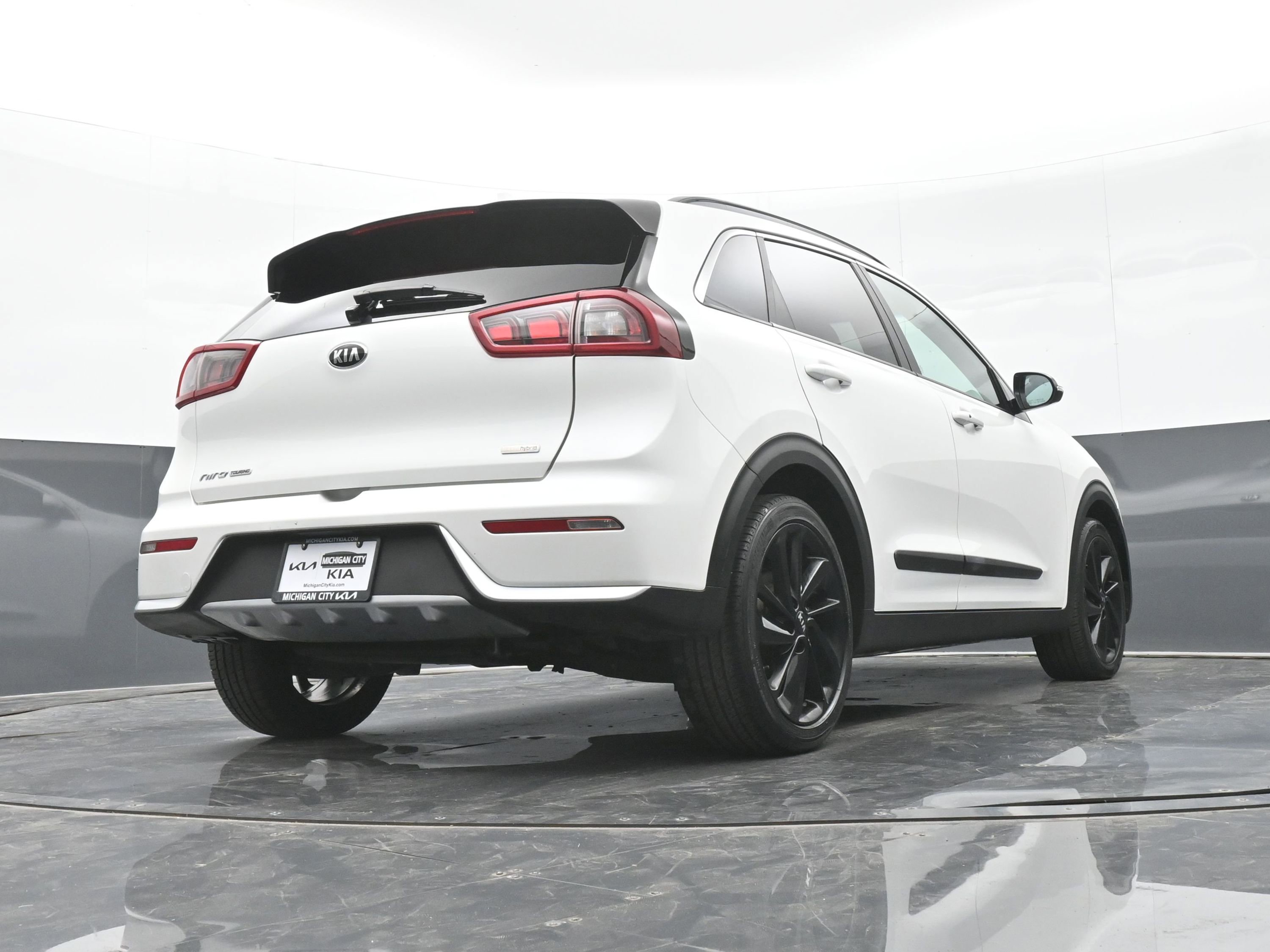 Used 2019 Kia Niro S Touring image 44