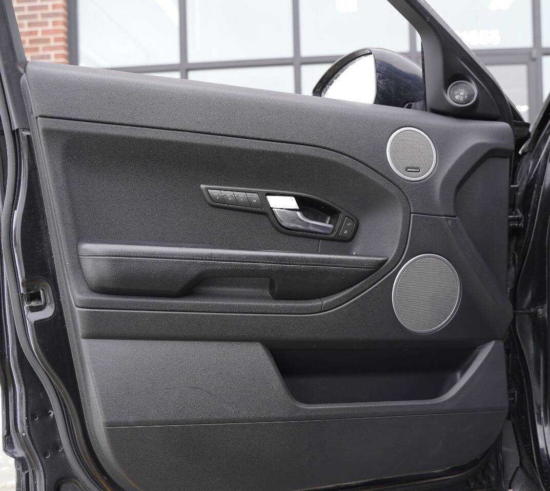 Used 2014 Land Rover Range Rover Evoque Pure Plus image 6