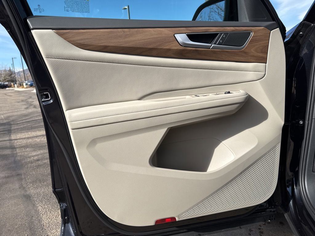 New 2026 Volkswagen Atlas SE image 10