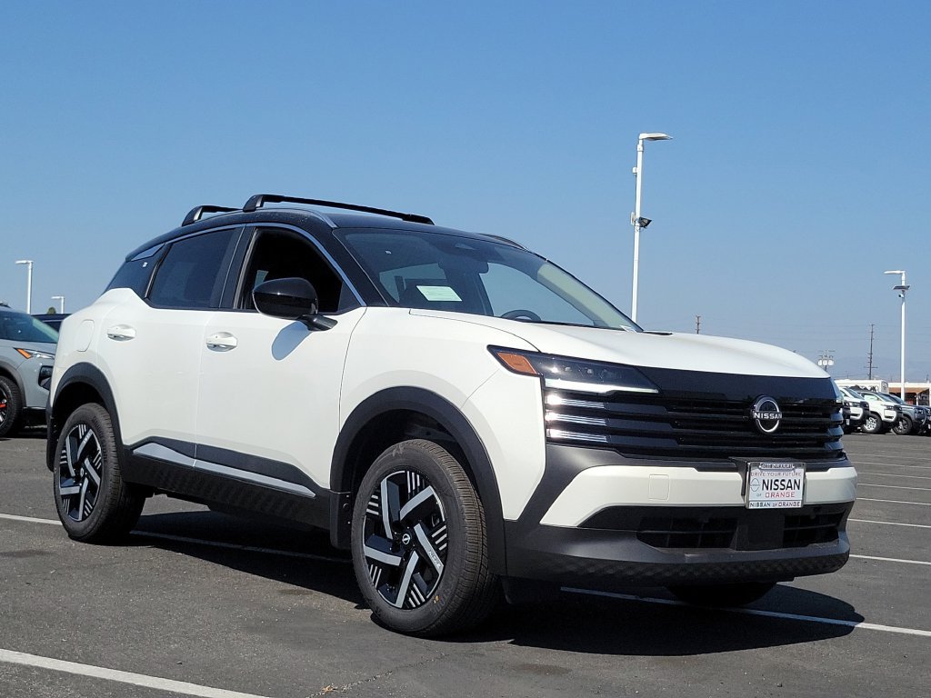 New 2026 Nissan Kicks SV w/ Cold Weather Package FWD image 8