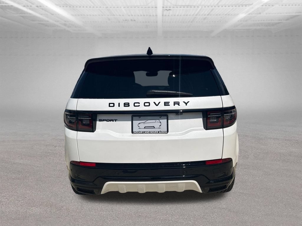 New 2026 Land Rover Discovery Sport Landmark AWD/4WD image 8