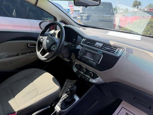 Used 2017 Kia Rio LX w/ Power Package FWD image 9