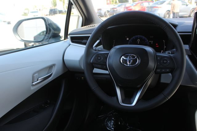Certified 2026 Toyota Corolla SE FWD image 40