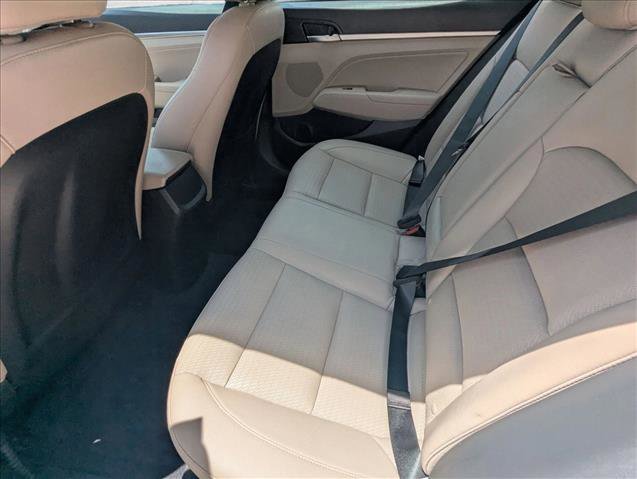 Used 2019 Hyundai Elantra Limited FWD image 17