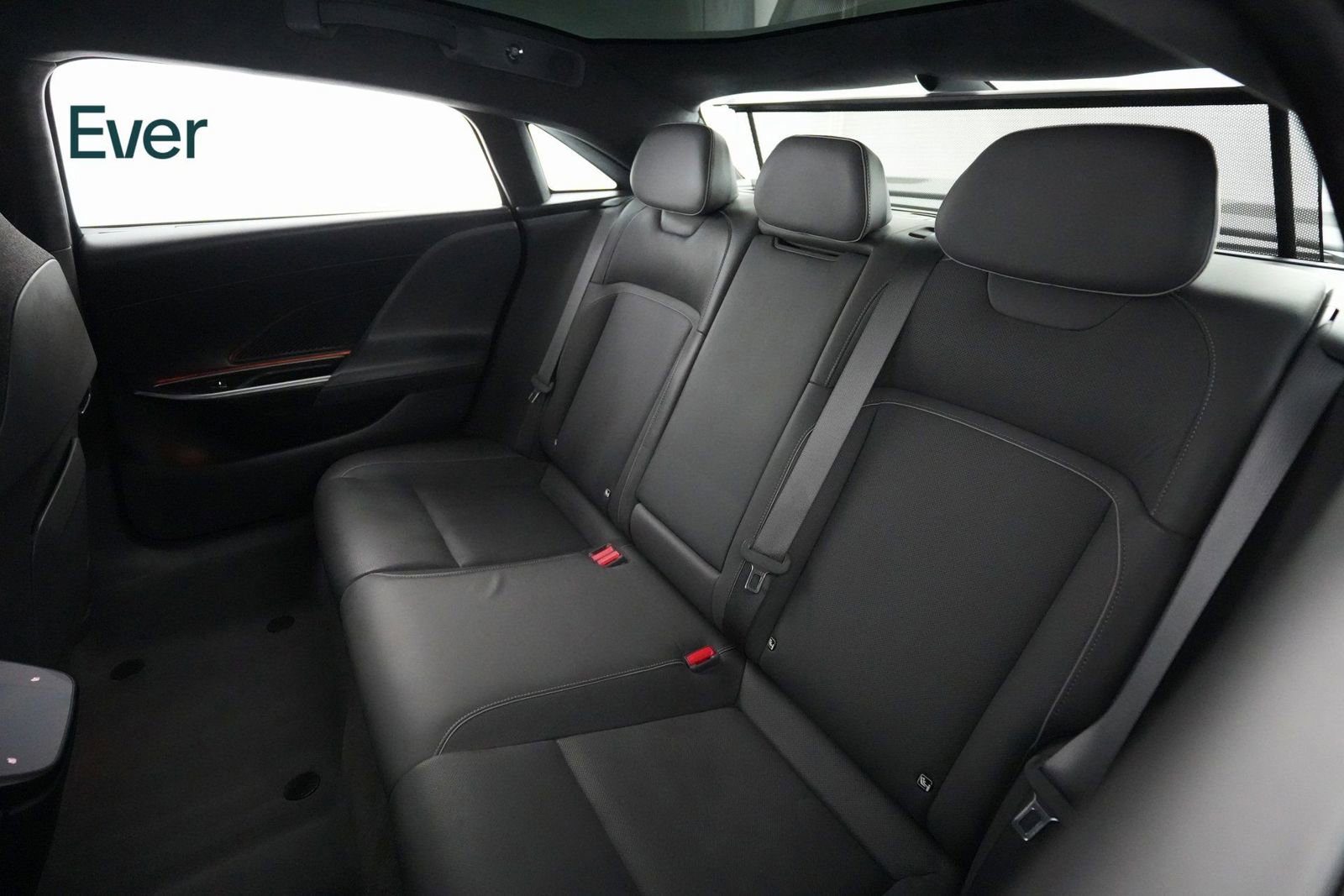 Used 2023 Lucid Air Touring image 9