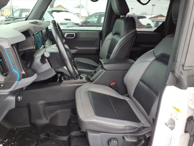 Used 2021 Ford Bronco Black Diamond w/ Sasquatch Package image 4