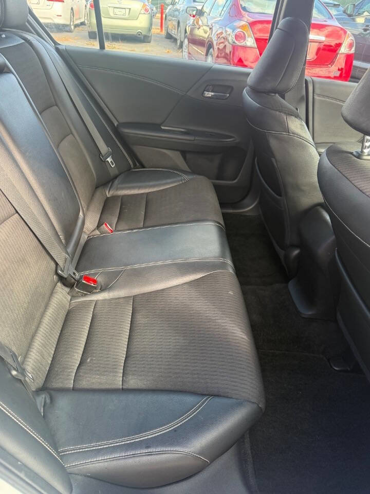 Used 2017 Honda Accord Sport image 20