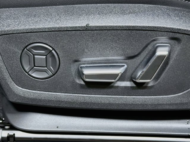 New 2026 Audi Q3 quattro 2.0T AWD/4WD image 24