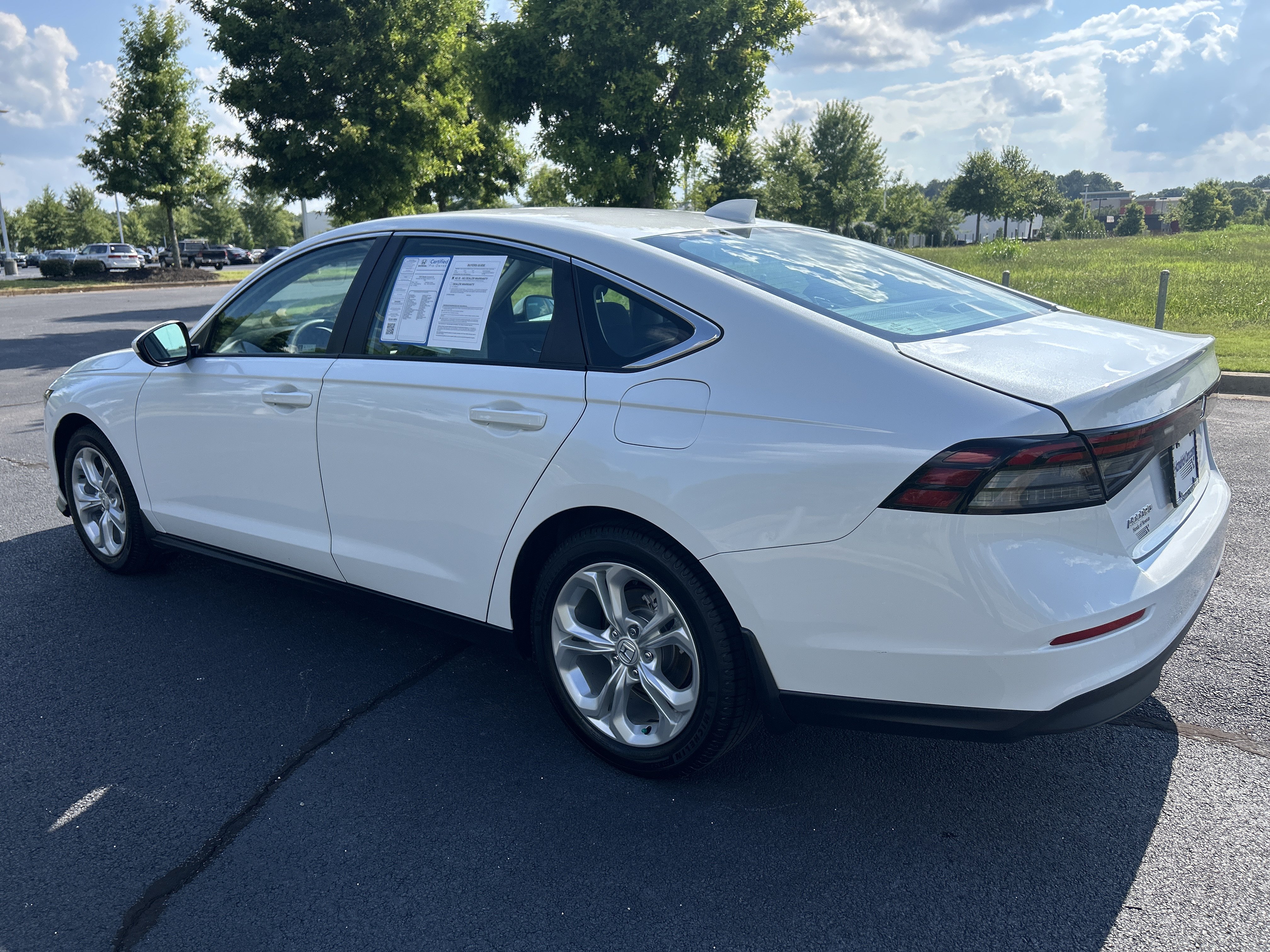 Certified 2023 Honda Accord LX image 7
