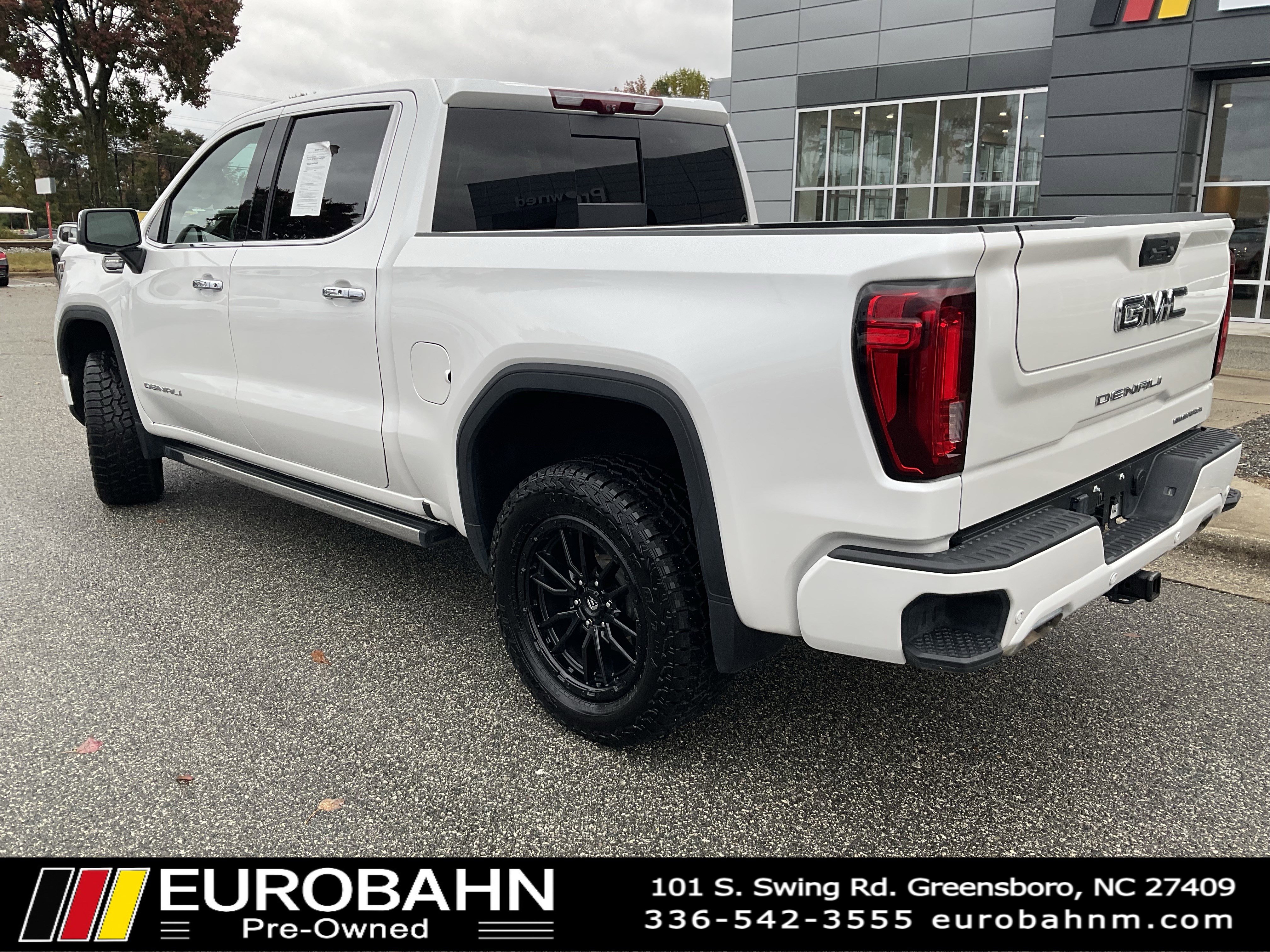 Used 2023 GMC Sierra 1500 Denali Ultimate image 3