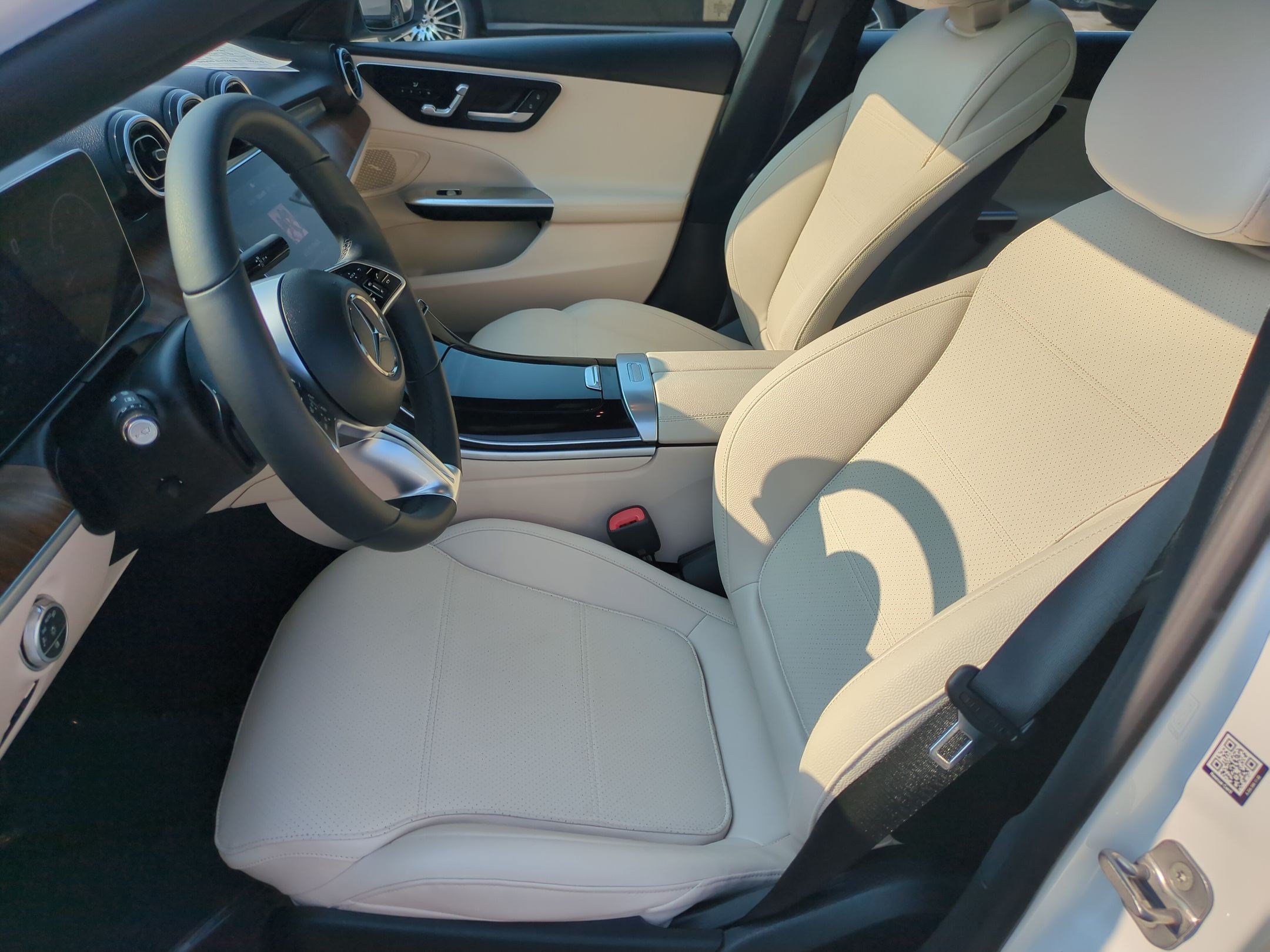 Used 2024 Mercedes-Benz C 300 4MATIC Sedan image 14