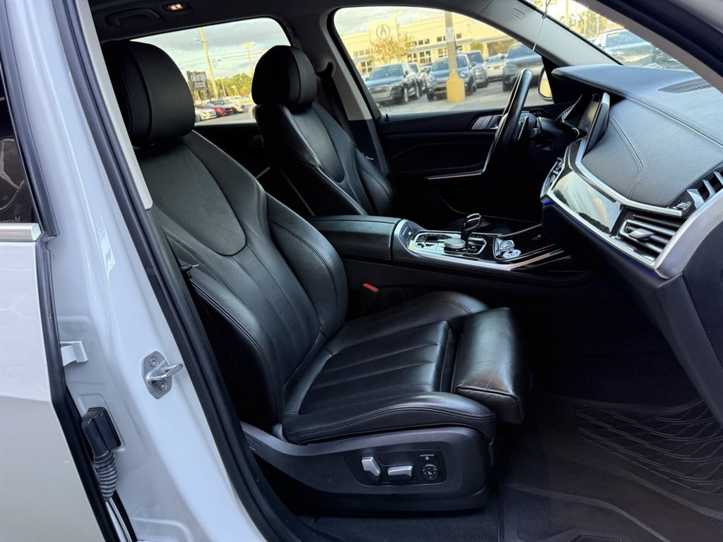Used 2020 BMW X7 xDrive40i image 21