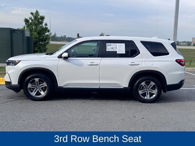 Used 2025 Honda Pilot EX-L image 3