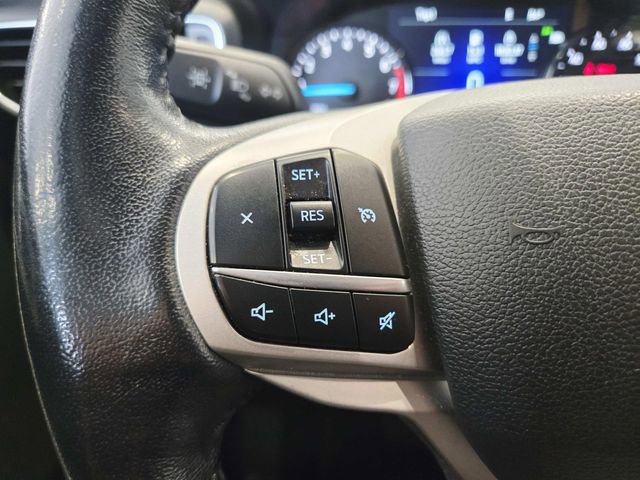 Used 2022 Ford Explorer XLT w/ Equipment Group 202A image 18