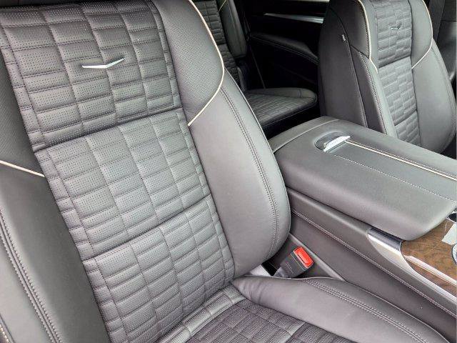 New 2026 Cadillac Escalade Platinum Sport w/ LPO, ONYX Package AWD/4WD image 22