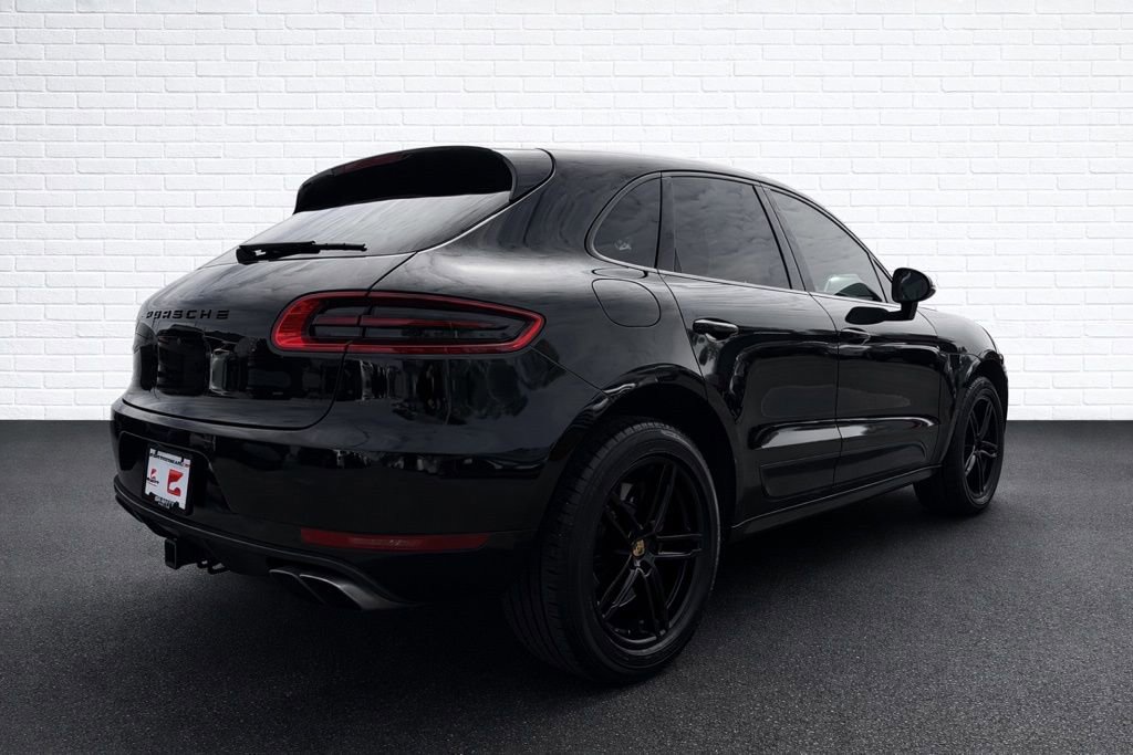 Used 2016 Porsche Macan Turbo image 4