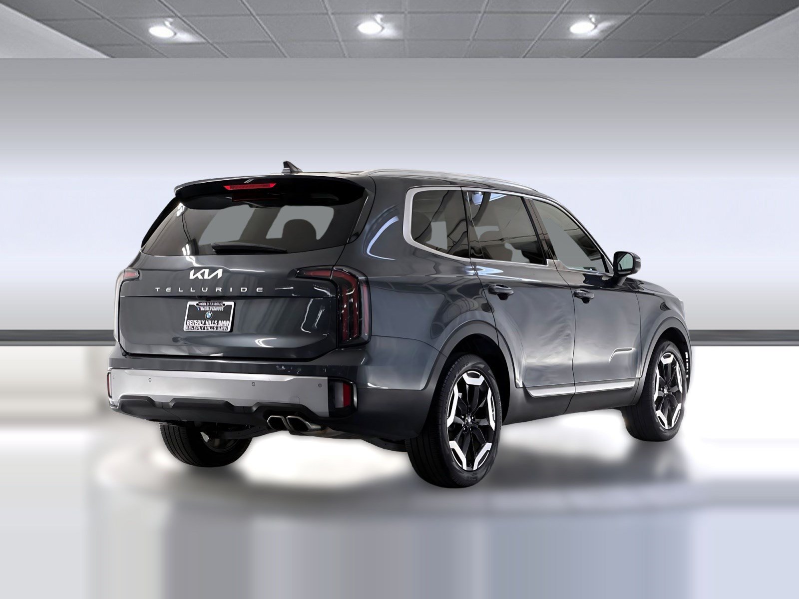 Used 2023 Kia Telluride EX w/ EX Captain's Chair Package FWD image 9