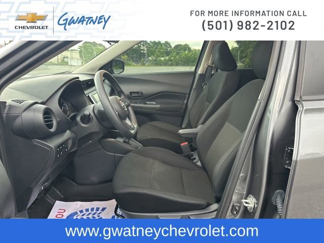 Used 2024 Nissan Kicks S FWD image 20