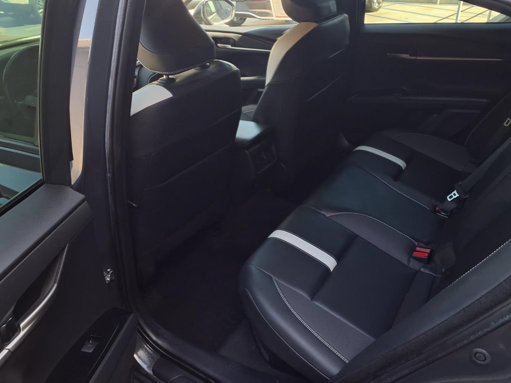 Used 2025 Toyota Camry SE FWD image 19