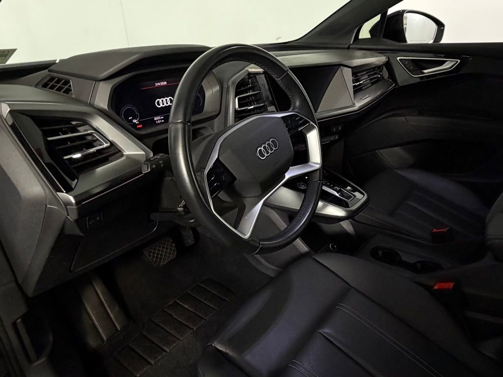 Used 2024 Audi Q4 e-tron Premium Plus w/ Premium Plus image 21