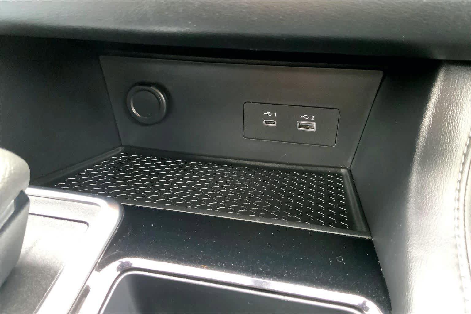 Used 2024 Nissan Pathfinder SV FWD image 34